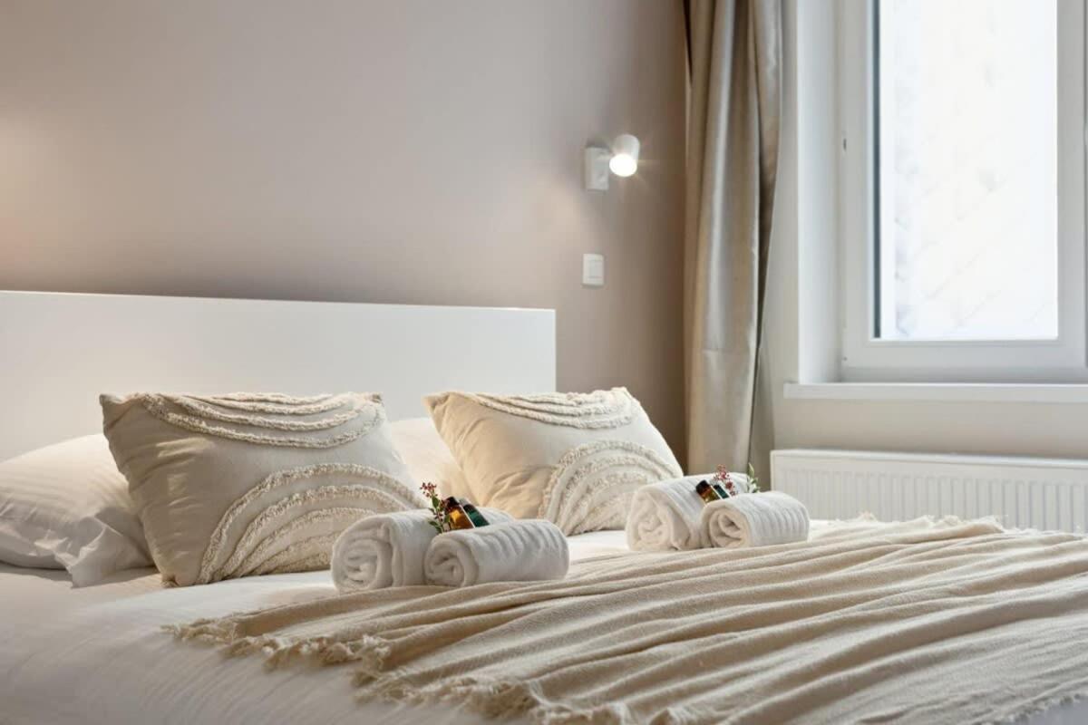 Alejandro - Lovely 2 Bedroom Apartment In Oostende Exterior foto